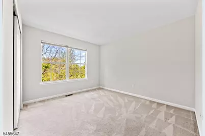 33 Gordon Circle, Parsippany, NJ 07054 - Photo 17
