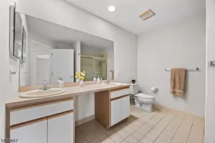 33 Gordon Cir, Parsippany, NJ 07054 - Photo 21