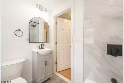 549 Beach St, Orange, NJ 07050 - Photo 11