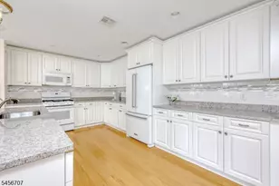 1202 Whitney, Allendale, NJ 07401 - Photo 9