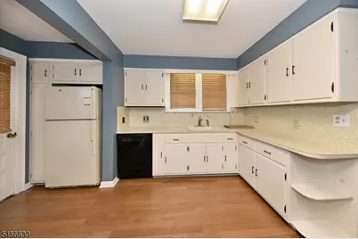 856 Ester Ave, Teaneck Township, NJ 07666 - Photo 13