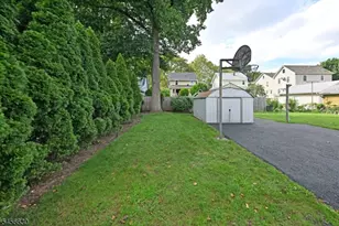 856 Ester Ave, Teaneck Township, NJ 07666 - Photo 5