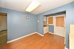 856 Ester Ave, Teaneck Township, NJ 07666 - Photo 15