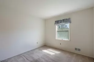 19 Joshua Dr, Hillsborough Township, NJ 08844 - Photo 33