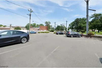 85A Walnut St, Montclair, NJ 07042 - Photo 3