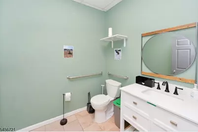 85A Walnut St, Montclair, NJ 07042 - Photo 21