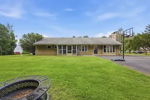 7 Essex Rd, Washington Township, NJ 07882 - Photo 31