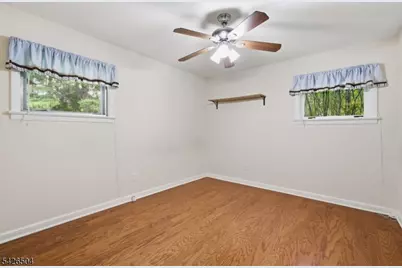 7 Essex Rd, Washington Township, NJ 07882 - Photo 25