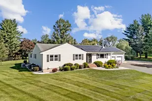 907 Rolling Hills Ln, Branchburg Township, NJ 08853 - Photo 3