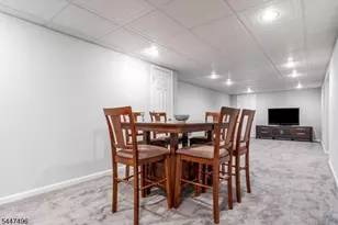 907 Rolling Hills Ln, Branchburg Township, NJ 08853 - Photo 29