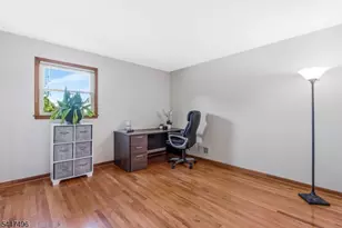 907 Rolling Hills Ln, Branchburg Township, NJ 08853 - Photo 25