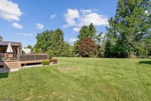 907 Rolling Hills Ln, Branchburg Township, NJ 08853 - Photo 35
