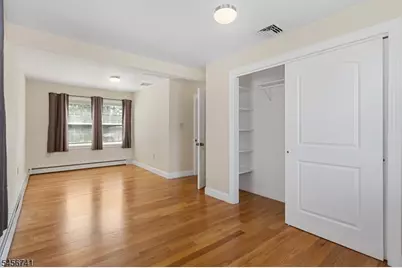 418 President St, Saddle Brook Township, NJ 07663 - Photo 17
