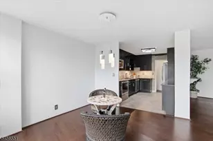 1 Claridge Dr, Verona, NJ 07044 - Photo 23