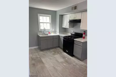 232 Eastern Pkwy, Irvington, NJ 07111 - Photo 9