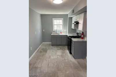232 Eastern Pkwy, Irvington, NJ 07111 - Photo 5