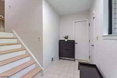 31 Lockley Ct, Wayne, NJ 07470 - Photo 5