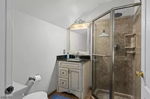 10 Ashley Dr, Mount Olive, NJ 07836 - Photo 37