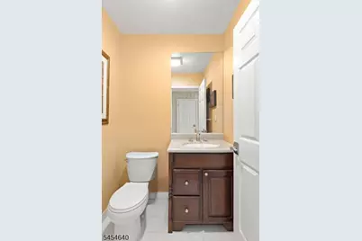 23 Zeim Dr, Clifton, NJ 07012 - Photo 21