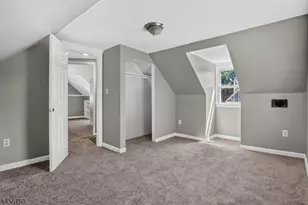 16 Oakwood Pl, North Brunswick Township, NJ 08902 - Photo 15