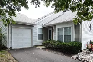 124 Winchester Way, Franklin Township, NJ 08873 - Photo 1