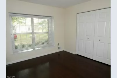 124 Winchester Way, Franklin Township, NJ 08873 - Photo 9