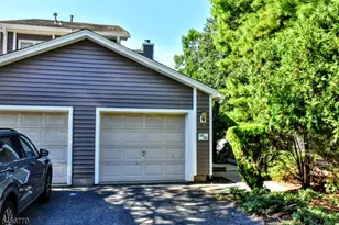606 Skyline Dr, Haledon, NJ 07508 - Photo 1