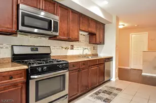 606 Skyline Dr, Haledon, NJ 07508 - Photo 11