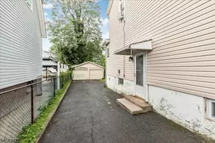 1445 Hiawatha Ave, Hillside, NJ 07205 - Photo 23
