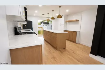 290 S 20th St, Newark, NJ 07103 - Photo 7