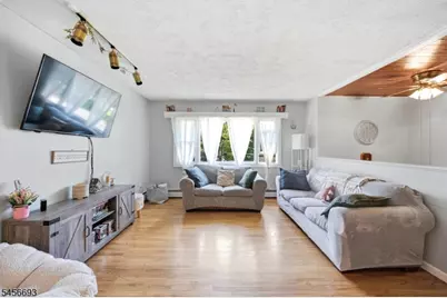 25 Elm Tree Rd, Vernon, NJ 07422 - Photo 3