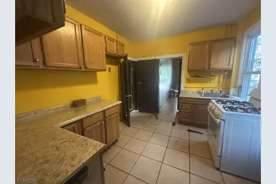 84 Arnold Ter, South Orange, NJ 07079 - Photo 7