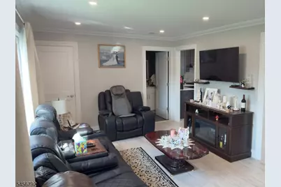 170 Mount Pleasant Ave, Wallington, NJ 07057 - Photo 5