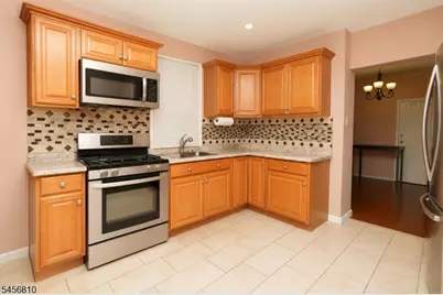 55 Winthrop St, Newark, NJ 07104 - Photo 7