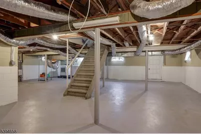 825 Dennis Pl, Linden, NJ 07036 - Photo 21