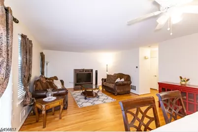 17 Heritage Ct, Ewing Township, NJ 08628 - Photo 11