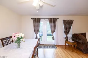 17 Heritage Ct, Ewing Township, NJ 08628 - Photo 3