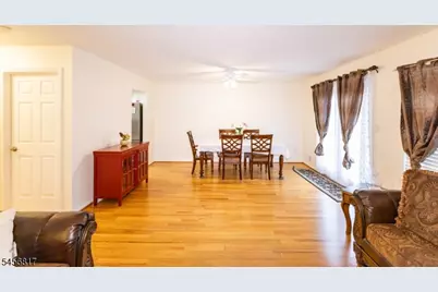 17 Heritage Ct, Ewing Township, NJ 08628 - Photo 5