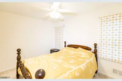 17 Heritage Ct, Ewing Township, NJ 08628 - Photo 25