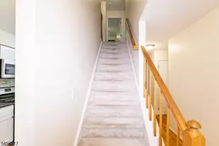 17 Heritage Ct, Ewing Township, NJ 08628 - Photo 29