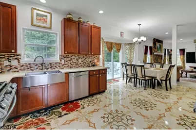 102 Black Oak Trail, Jefferson Township, NJ 07849 - Photo 9