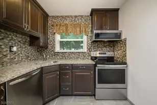 18 Deanna Dr, Hillsborough Township, NJ 08844 - Photo 13