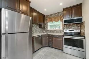 18 Deanna Dr, Hillsborough Township, NJ 08844 - Photo 11