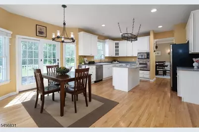 2 Aronimink Ct, Montgomery Township, NJ 08558 - Photo 11