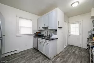 25 Comfort Pl, Clifton, NJ 07011 - Photo 13