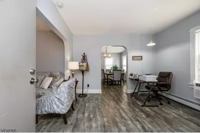 25 Comfort Pl, Clifton, NJ 07011 - Photo 5
