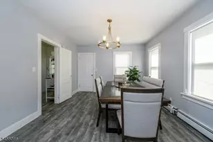 25 Comfort Pl, Clifton, NJ 07011 - Photo 9