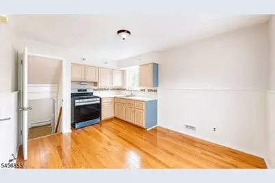 1019 Colby Ave, Raritan, NJ 08869 - Photo 5