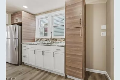 11 Tichenor Ter, Irvington, NJ 07111 - Photo 5