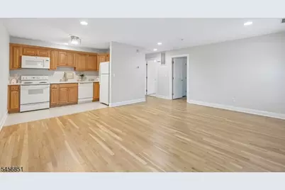 53-55 Broadway #D, Park Ridge, NJ 07656 - Photo 3